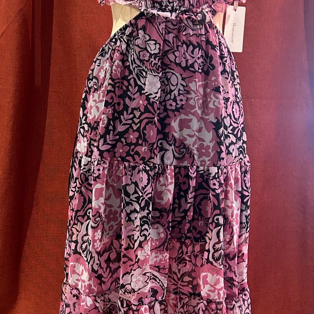 Chic Pink Floral Maxi Skirt